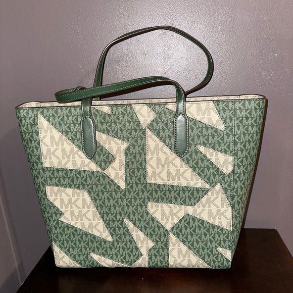 Michael Kors Green and Cream Signature Logo Tote Bag